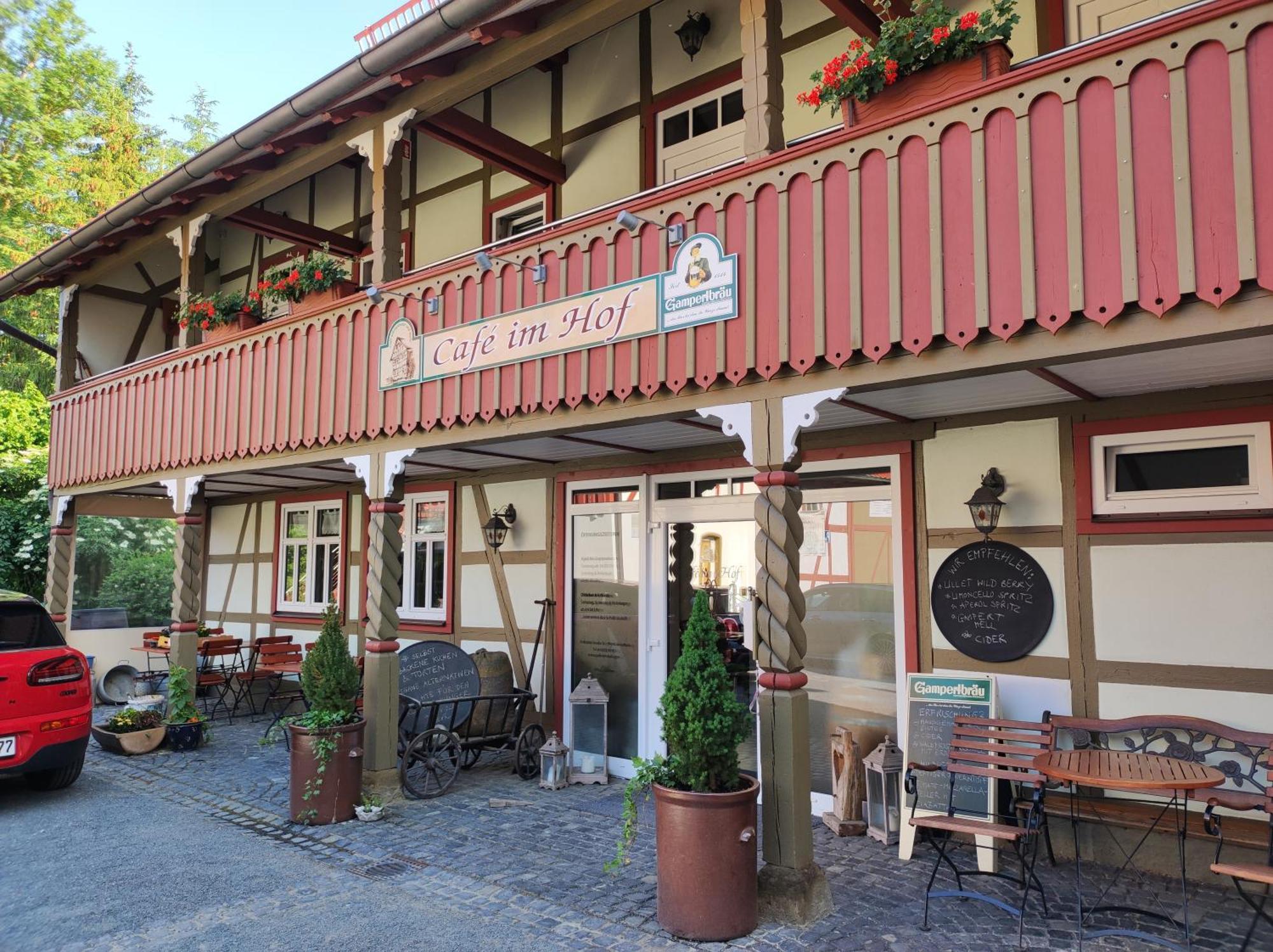 Cafe Im Hof- Bed & Breakfast Streufdorf Exterior foto