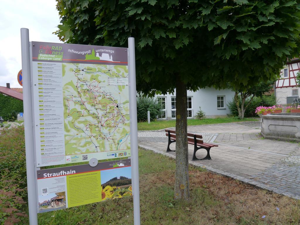 Cafe Im Hof- Bed & Breakfast Streufdorf Exterior foto