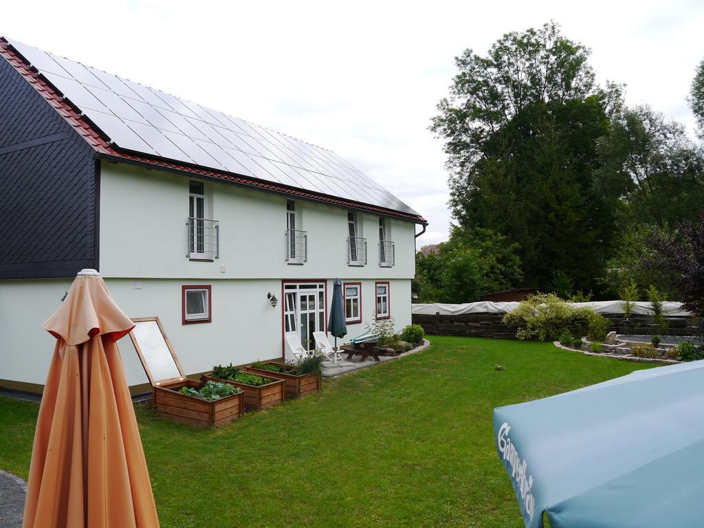 Cafe Im Hof- Bed & Breakfast Streufdorf Exterior foto