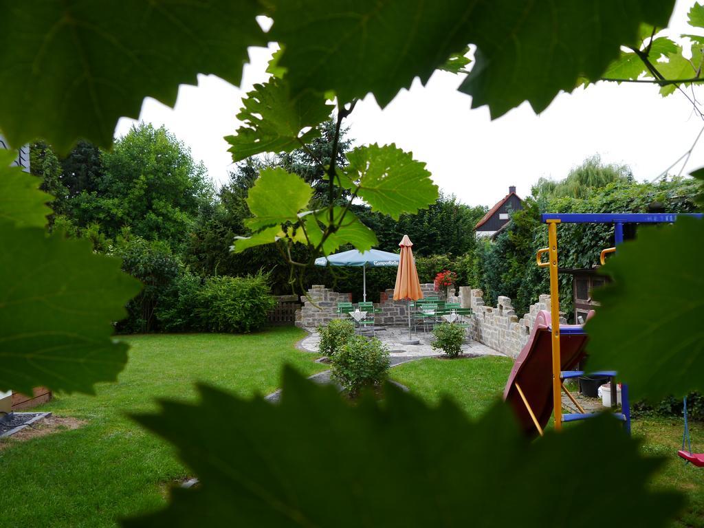 Cafe Im Hof- Bed & Breakfast Streufdorf Exterior foto
