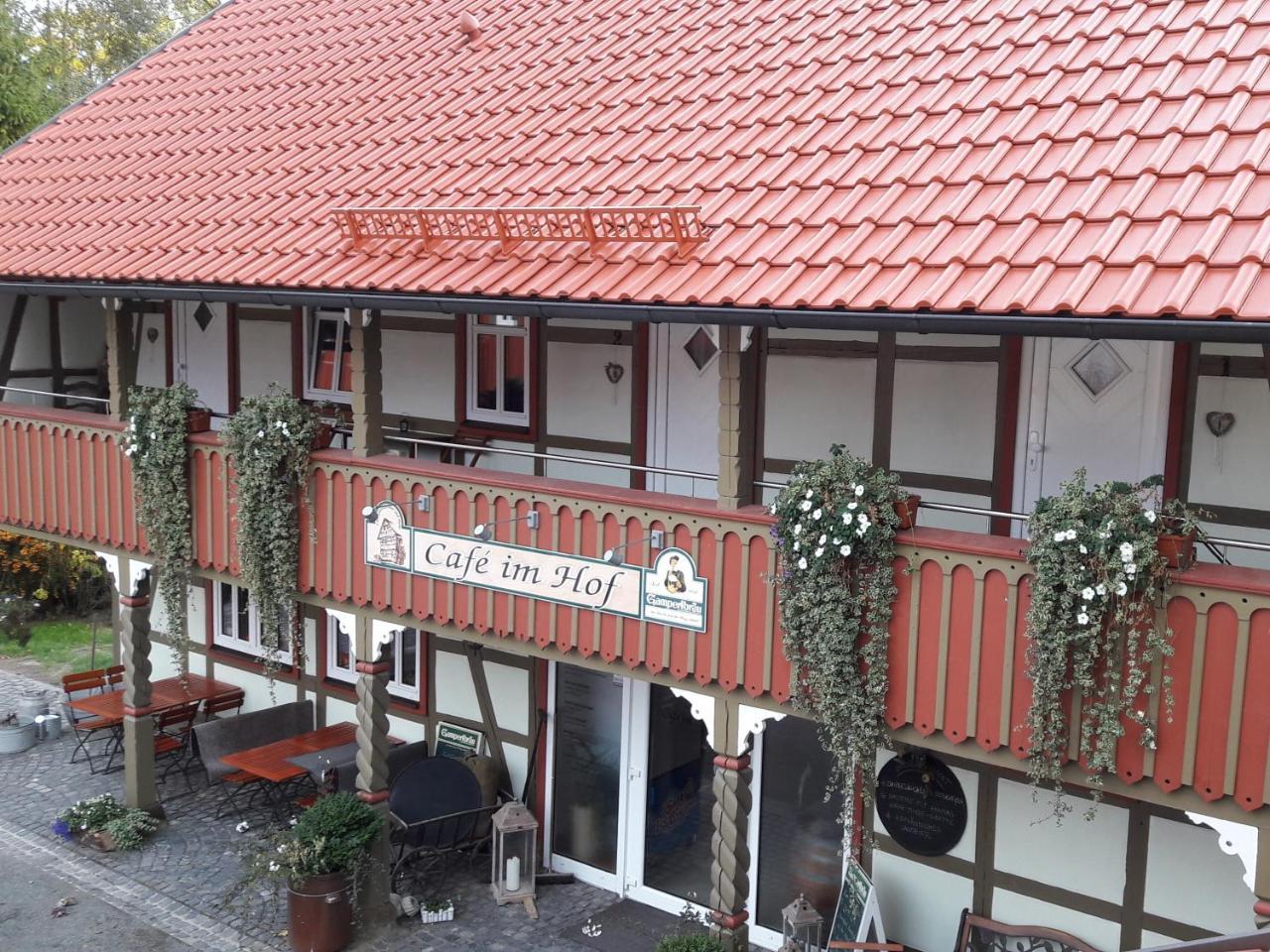 Cafe Im Hof- Bed & Breakfast Streufdorf Exterior foto