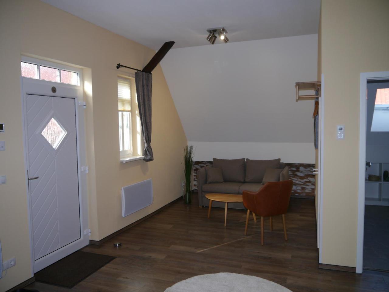 Cafe Im Hof- Bed & Breakfast Streufdorf Exterior foto